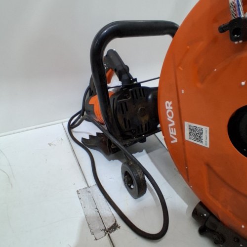VEVOR ELECTRIC CONCRETE SAW WITH 15A MOTOR, WATER LINE AND PUMP - 12" BLADE - 4.5" MAX CUTTING DEPTH - 1800W (MODEL: DC305) image 7