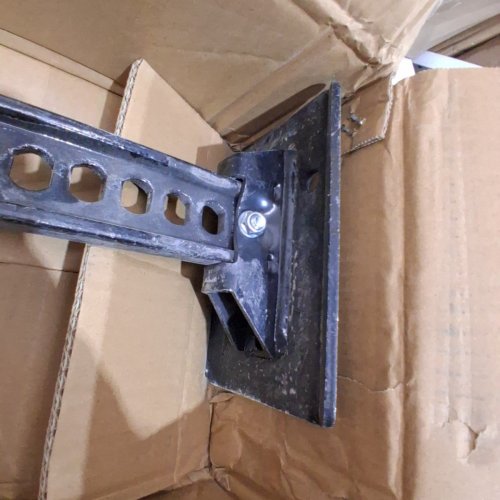HEAVY DUTY RATCHETING OFF ROAD UTILITY HIGH LIFT FARM JACK - 48" - 700LBS - BLACK/ORANGE (MODEL: AH081048) image 3