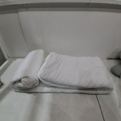 SLEEP PHILOSOPHY OVERSIZED DOWN ALT COMFORTER WITH HEIQ SMART TEMP TREATMENT - TWIN/TWIN XL - WHITE (MODEL: BASI10-0581) image 2