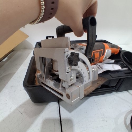 WEN PLATE AND BISCUIT JOINER WITH CASE AND BISCUITS - 8.5A -10000RPM (MODEL: JN8504) image 4