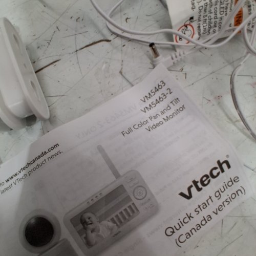 3PC VTECH VIDEO BABY MONITOR WITH NIGHT LIGHT & DISPLAY PROJECTION - 12 HRS - WHITE (MODEL : VM5463) image 4