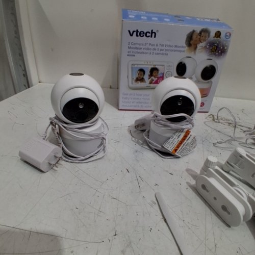 3PC VTECH VIDEO BABY MONITOR WITH NIGHT LIGHT & DISPLAY PROJECTION - 12 HRS - WHITE (MODEL : VM5463) image 8