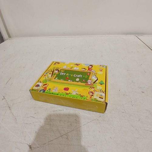 DIY ARTS AND CRAFT KIT WITH MARKERS image 3