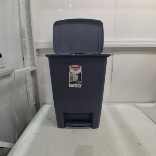 RUBBERMAID STEP-ON WASTEBASKET - 31L - GREY (MODEL: FG284187CYLND) image 2