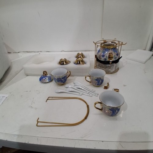 VINTAGE TEA SET WITH CARRYING TRAY - SERVERS 6 PEOPLE - BLUE/GOLD (MODEL:MA047) image 2