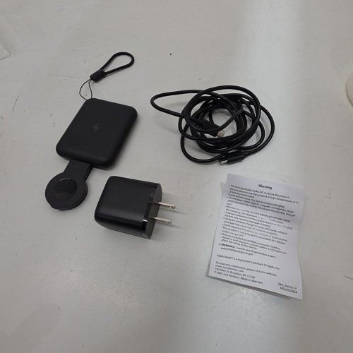 JUST WIRELESS 2-IN-1 PORTABLE WIRELESS CHARGING PAD FOR APPLE, ANDROID, AND APPLE WATCH - 15W - BLACK (MODEL: 04101-V) image 3