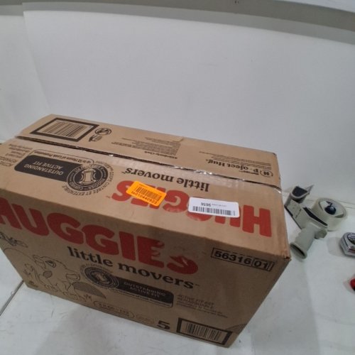 132PK HUGGIES LITTLE MOVERS DIAPERS - SIZE 5 image 3