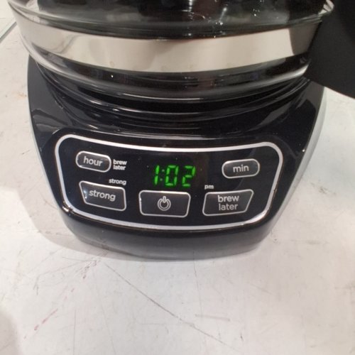 BLACK+DECKER 12-CUP COFFEE MAKER WITH VORTEX TECHNOLOGY - BLACK (MODEL: CM1110BC) image 2