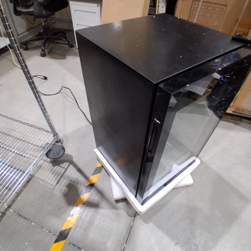 BODEGA BEVERAGE REFRIGERATOR COOLER-HOLD 120 CANS- BLACK (MODEL:JC-68A-PT) image 8