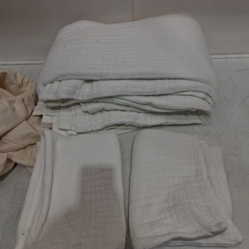 3PC HOUSE & HOME BY LYNDA REEVES EUROPEAN COLLECTION LAYERED MUSLIN BLANKET & SHAMS SET - QUEEN - WHITE (MODEL: 7823206) image 3
