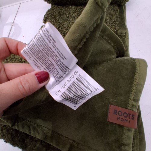 ROOTS HOME PLUSH BLANKET - 60"X70" - GREEN (MODEL:2010800) image 3