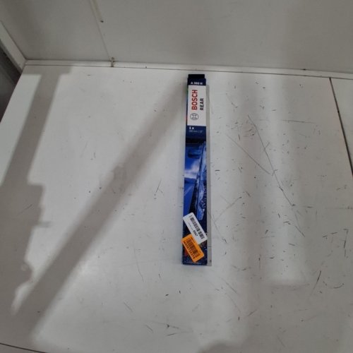 BOSCH REAR WIPER BLADE - 15" - (MODEL: A 360 H) image 2