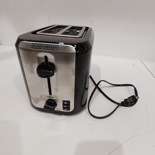 BLACK+DECKER 2-SLICE COUNTERTOP TOASTER - BLACK (MODEL: TR7827-18DC) image 3