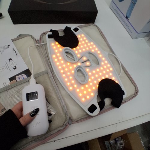 MICEYLIVE INFRARED LED FACE LIGHT WITH REMOTE - 460NM - 850NM MULTIPLE LIGHT MODE - 400 LEDS - WHITE - (MODEL E106A) image 4