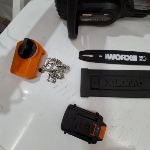 WORX 10" POWER SHARE CORDLESS CHAINSAW WITH AUTO-TENSION **TOOL ONLY** - 20V (MODEL: WG322) image 3