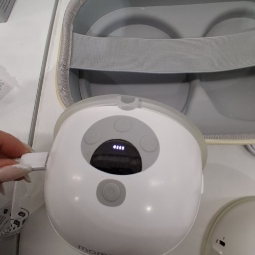 MOMCOZY MOBILE STYLE M6 HANDS-FREE SLIM DOUBLE BREAST PUMPS - GREY/WHITE (MODEL: BP311) image 2