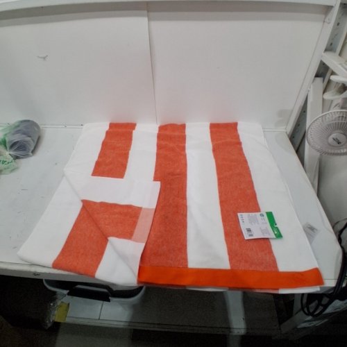 UNITED COLORS OF BENETTON BEACH TOWEL - 35" X 63" - ORANGE/WHITE (MODEL: 2040372) image 2
