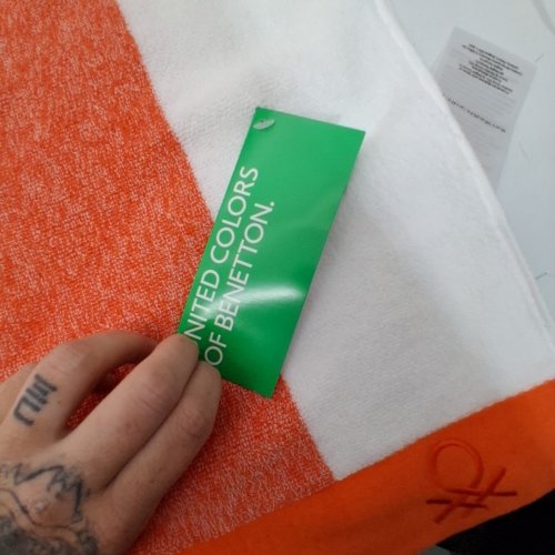 UNITED COLORS OF BENETTON BEACH TOWEL - 35" X 63" - ORANGE/WHITE (MODEL: 2040372) image 3