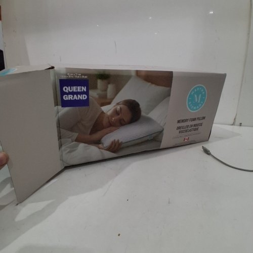 MARTHA STEWART MEMORY FOAM COOLING PILLOW - QUEEN (18" X 28") (MODEL: 1392500) image 3