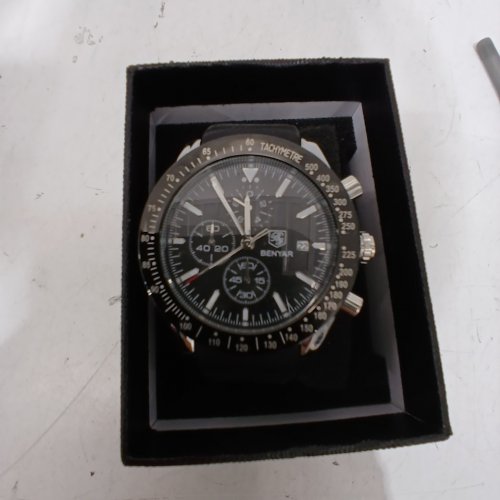 MEN'S BENYAR QUARTZ MOVEMENT CHRONOGRAPH STAINLESS STEEL WATCH WITH BLACK LEATHER STRAP - BLACK/SILVER image 2