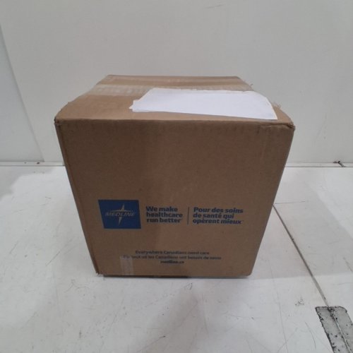 5PK MEDLINE ULTRASORBS ADVANCED PREMIUM DISPOSABLE UNDERPADS WITH SLIP RESIST TECHNOLOGY - 30" X 36" - WHITE (MODEL: MSC383500) image 4