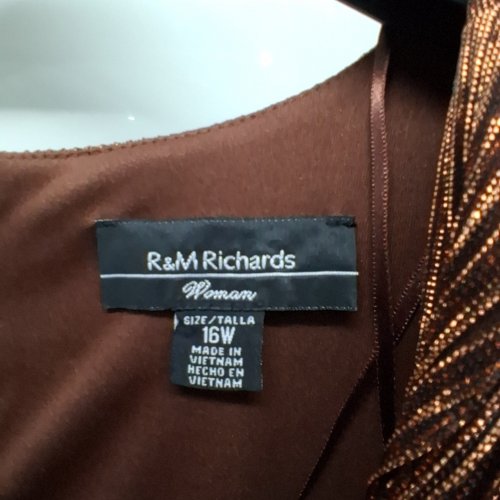 WOMEN'S R&M RICHARDS CRINKLE PLEATED MAXI DRESS WITH RUFFLE CASCADE & WRAP BODICE - 16W - BROWN image 3