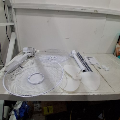 TOOLTECH 3-SPEED OSCILLATING PEDESTAL FAN - 16" - WHITE (MODEL: 100077) image 3