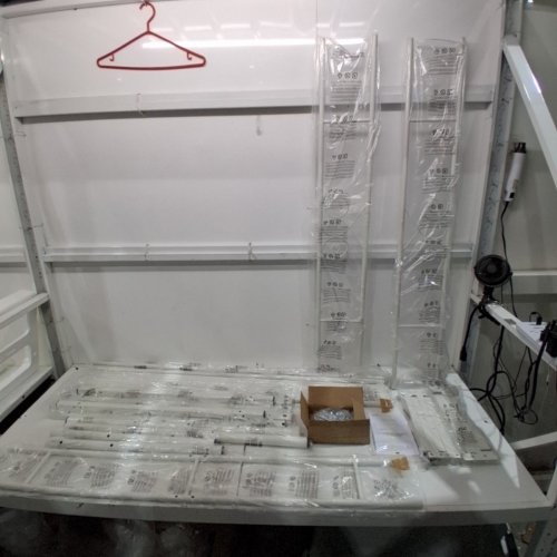 YAHEETECH METAL BED FRAME WITH HEADBOARD AND FOOTBOARD SINGLE PLATFORM - TWIN -SILVER (MODEL: 601492) image 2
