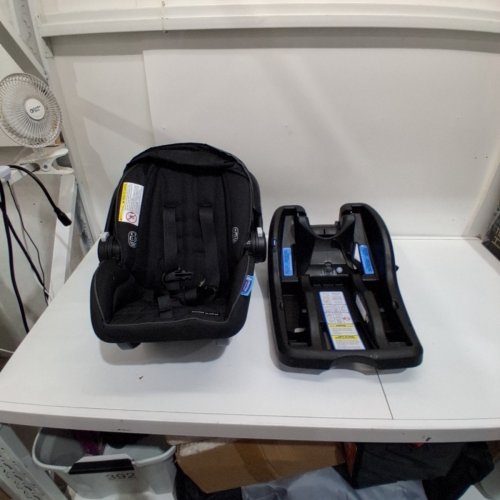 GRACO SNUGRIDE 35 LITE LX INFANT CAR SEAT - 4-35LBS CAPACITY - GOTHAM FASHION BLACK/GREY (MODEL: 2143034) image 3
