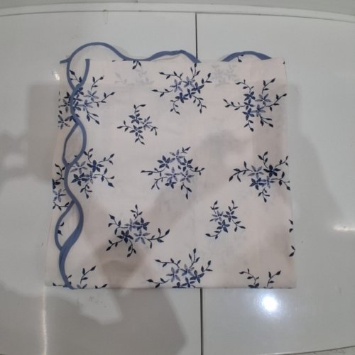 THRESHOLD FLORAL SHOWER CURTAIN - 72" X 72" - WHITE/BLUE (MODEL: 064186175) image 4