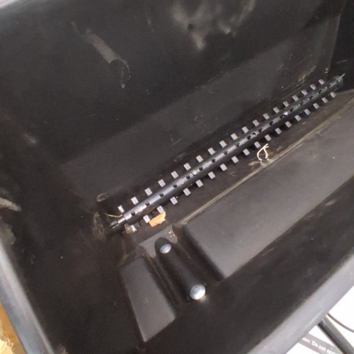WALK-BEHIND PUSH SPREADER WITH HOPPER GRATE- 50LBS MAX - 18" - BLACK (MODEL: TC2032B) image 4