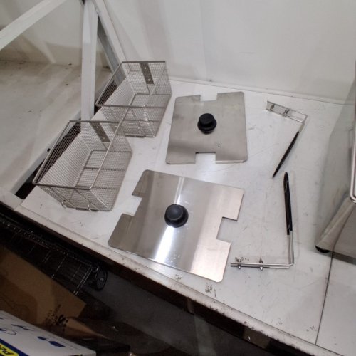 COMMERCIAL HEAVY DUTY LARGE STAINLESS STEEL ELECTRIC COUNTERTOP DEEP FRYER WITH 2 BASKETS - 24L/3500W - (MODEL: EF-12L-2) image 7