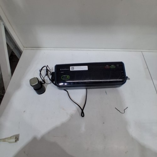 FOODSAVER VACUUM SEALING SYSTEM - BLACK - (MODEL: FM2000-033) image 4