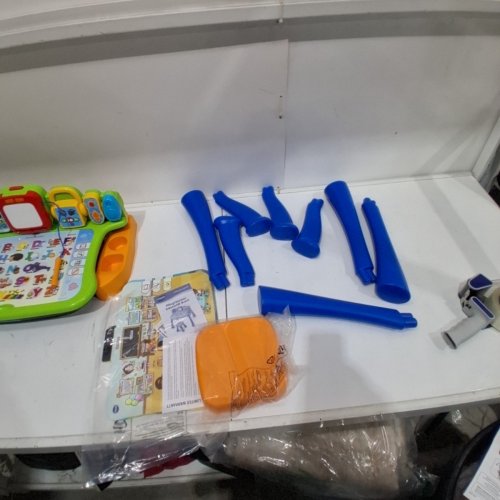 *FRENCH VERSION* VTECH EXPLORE AND WRITE ACTIVITY DESK - (MODEL: 1958) image 3