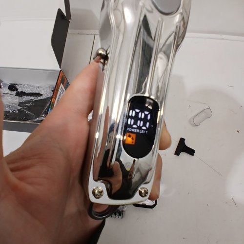 LQT LUXURY QUALITY TRIMMER HAIR CLIPPER FOR MEN KIT - TRIMMER, DETAILER & SHAVER - SILVER image 2