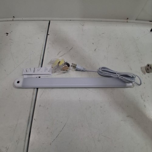 MYPLUS UNDER CABINET LIGHTS WITH HAND WAVE ACTIVATION- 16" -WHITE (MODEL:GG201) image 3