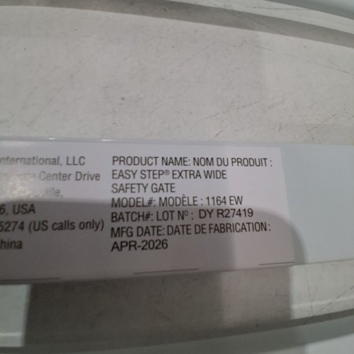 REGALO EASY STEP EXTRA WIDE BABY GATE - 30" X 29"-49" - WHITE (MODEL: 1164 EW) image 3