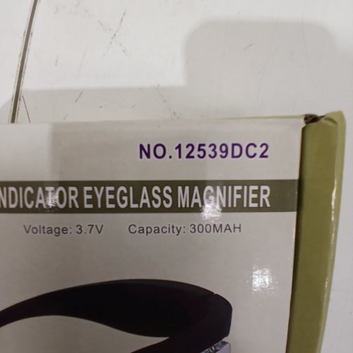 KIMDDO MAGNIFYING GLASS WITH LIGHT AND 4 DETACHABLE LENSES - 1.5X TO 5X - WHITE - (MODEL: 12539DC2) image 2