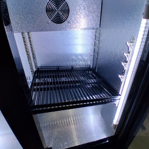 BODEGACOOLER BAR COOLER WITH 4 CASTERS & STAINLESS STEEL TOP - 7.7 CU.FT (MODEL: BTC-210FC) image 3
