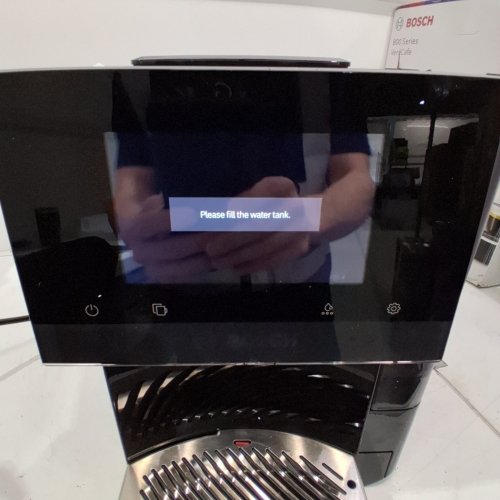 BOSCH 800 SERIES FULLY AUTOMATIC ESPRESSO MACHINE WITH HOME CONNECT, 35 BEVERAGE VARIETIES WITH COFFEE WORLD, DOUBLE CUP - BLACK (MODEL: TPU60309) image 2
