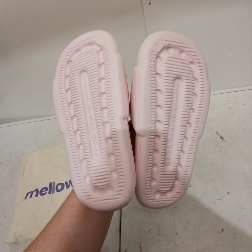MELLOWSOFT UNISEX DREAM SLIDES SHOES - SIZE 7-8 - PINK image 4