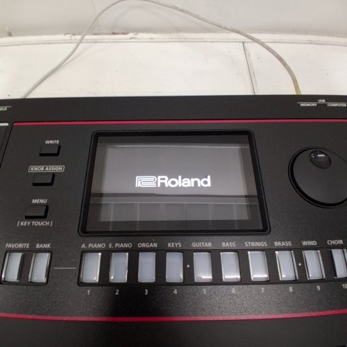 ROLAND JUNO-D SYNTHESIZER KEYBOARD WITH SYNTH ACTION - 61 KEYS - 3800 ONBOARD SOUNDS - (MODEL: JUNO-D6) image 2