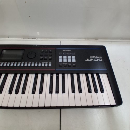 ROLAND JUNO-D SYNTHESIZER KEYBOARD WITH SYNTH ACTION - 61 KEYS - 3800 ONBOARD SOUNDS - (MODEL: JUNO-D6) image 8
