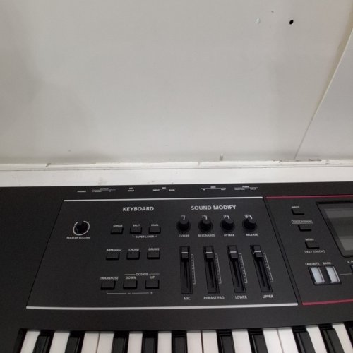 ROLAND JUNO-D SYNTHESIZER KEYBOARD WITH SYNTH ACTION - 61 KEYS - 3800 ONBOARD SOUNDS - (MODEL: JUNO-D6) image 10