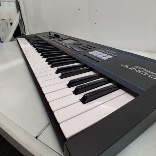 ROLAND JUNO-D SYNTHESIZER KEYBOARD WITH SYNTH ACTION - 61 KEYS - 3800 ONBOARD SOUNDS - (MODEL: JUNO-D6) image 12