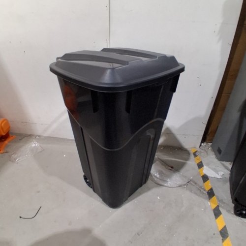 UNITED SOLUTIONS WHEELED GARBAGE CAN - 121L - BLACK image 4