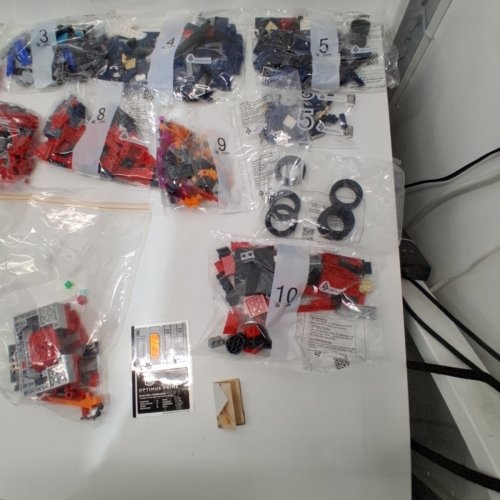 LEGO ICONS OPTIMUS PRIME TRANSFORMERS FIGURE SET (MODEL: 10302) image 6