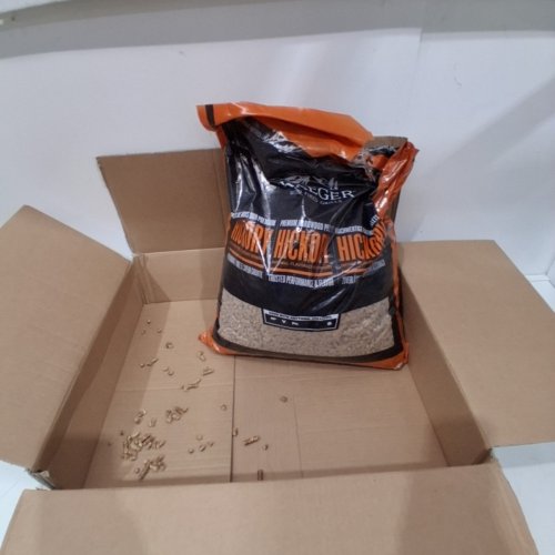 TRAEGER HICKORY WOOD BBQ PELLETS - 18.8LBS (MODEL: PEL319) image 2