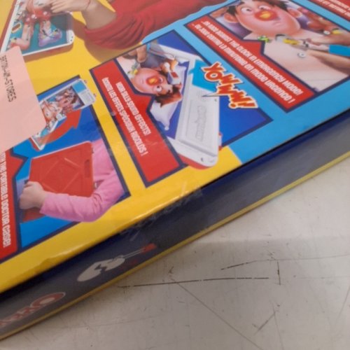 HASBRO GAMES ELECTRONIC TRAVEL OPERATION BOARD GAME - AGES 6+ image 3