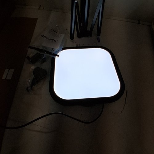 NEEWER LED VIDEO DESKTOP STAND PANEL LIGHT KIT - 10.8" - BLACK (MODEL: L220/66608648) image 2